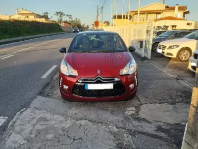 Citroën DS3 2010 - 8900 EUR, 175200 km - AUTO.MOTO.pt - 175200km - foto 4 de 47
