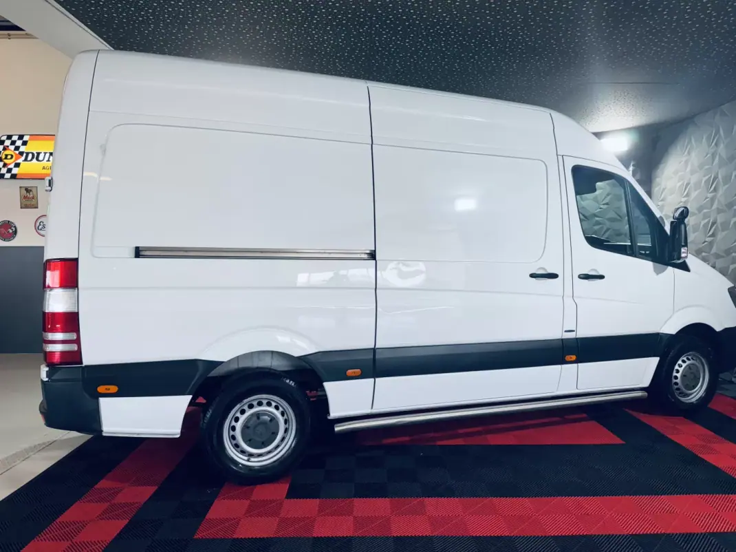 Mercedes-Benz Sprinter 2015 - 15990 EUR, 231751 km - 231751km - foto 4 de 32