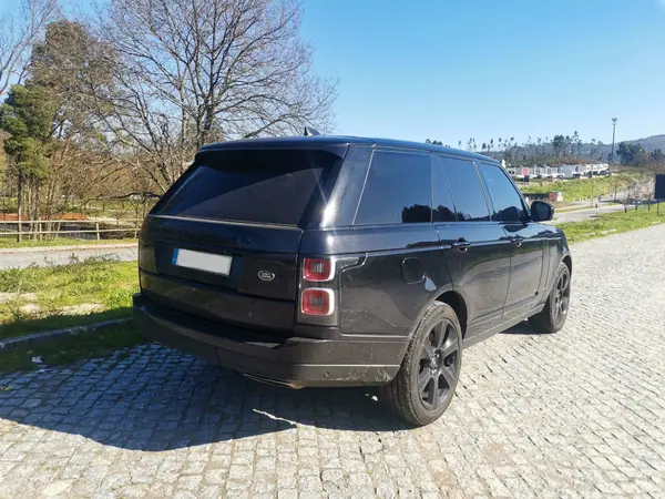 Land Rover Range Rover 2019 - 64900 EUR, 160000 km - AUTO.MOTO.pt - 160000km - foto 3 de 15