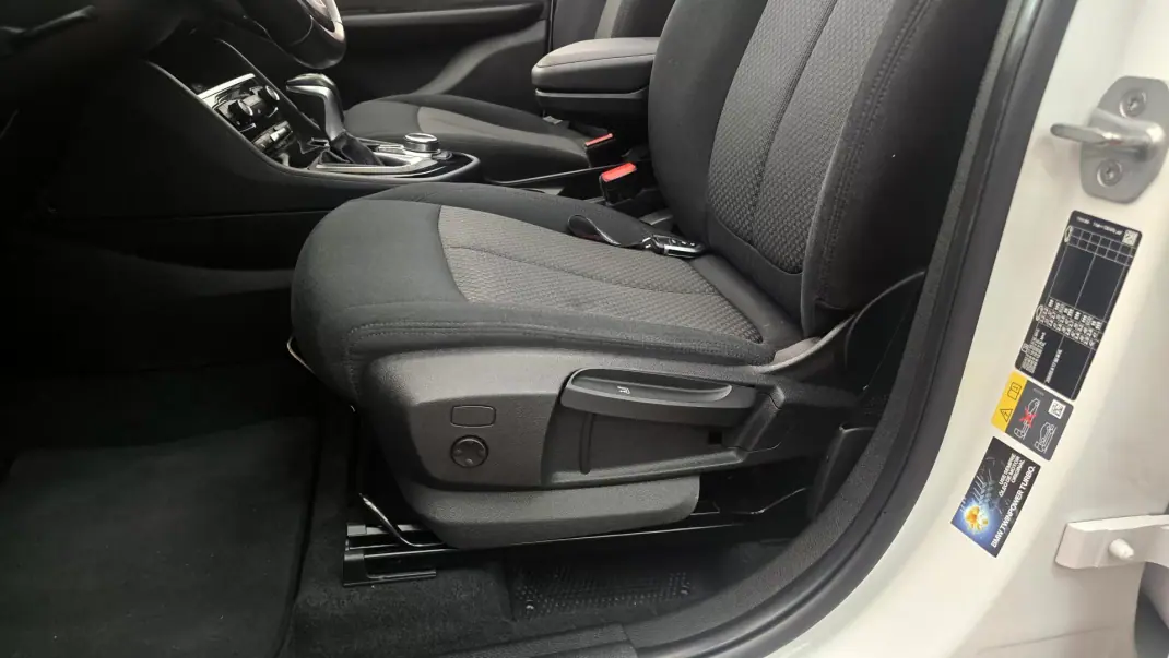 BMW 225xe Active Tourer 2019 - 18750 EUR, 156212 km - AUTO.MOTO.pt - 156212km - foto 56 de 68