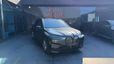 BMW iX 2022 - 62000 EUR, 76000 km - foto 1 de 17