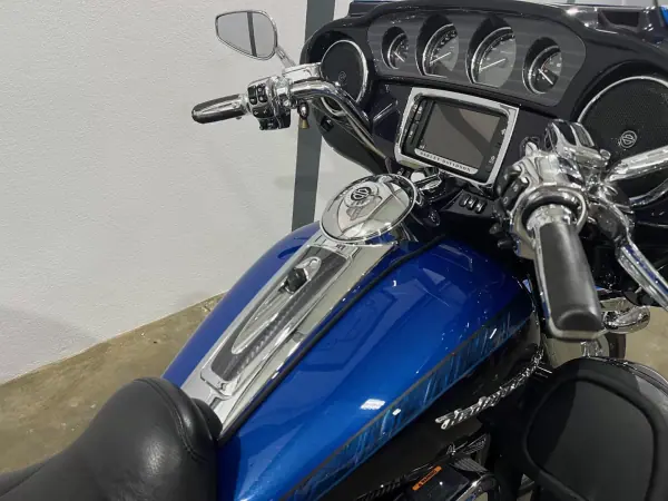 Harley-Davidson FLHTC 2014 - 20900 EUR, 39000 km - AUTO.MOTO.pt - 39000km - foto 22 de 27