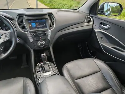 Hyundai Santa Fe 2016 - 21950 EUR, 149998 km - AUTO.MOTO.pt - 149998km - foto 28 de 60