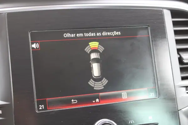 Renault Mégane 2021 - 16490 EUR, 165000 km - AUTO.MOTO.pt - 165000km - foto 25 de 30