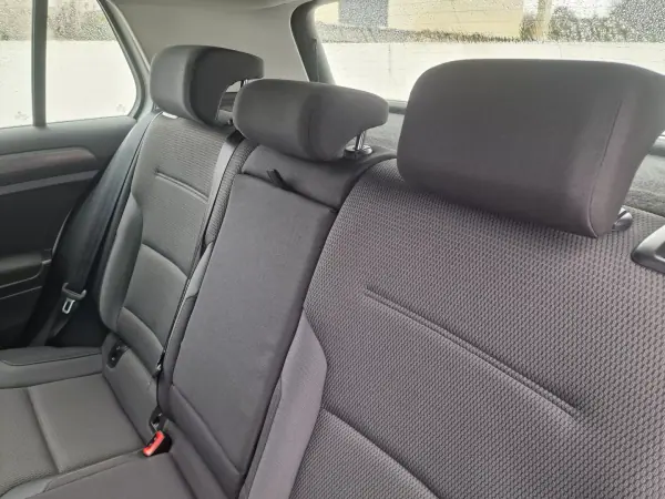 Volkswagen Golf 2019 - 18999 EUR, 139668 km - AUTO.MOTO.pt - 139668km - foto 29 de 30