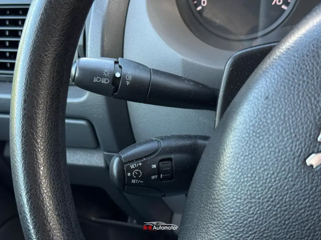 Peugeot Expert 2011 - 10900 EUR, 166000 km - 166000km - foto 14 de 17