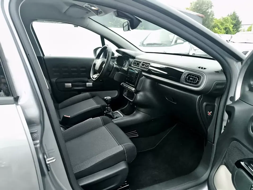 Citroën C3 2023 - 14490 EUR, 48642 km - 48642km - foto 2 de 33
