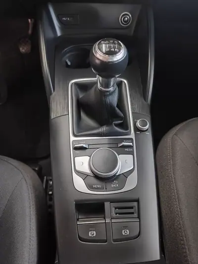 Audi A3 Sportback 2018 - 15500 EUR, 170000 km - 170000km - foto 34 de 36