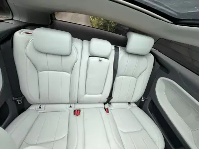 Land Rover Range Rover Evoque 2017 - 16450 EUR, 150620 km - AUTO.MOTO.pt - 150620km - foto 3 de 12