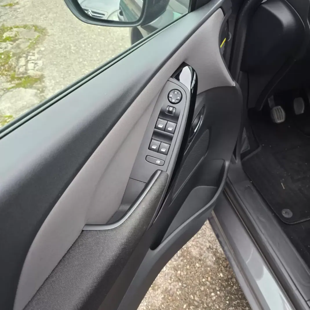 Citroën C4 Spacetourer 2020 - 15950 EUR, 102250 km - AUTO.MOTO.pt - 102250km - foto 14 de 15