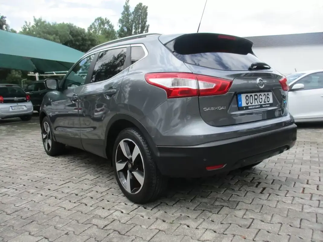 Nissan Qashqai 2016 - 13990 EUR, 190000 km - 190000km - foto 5 de 25
