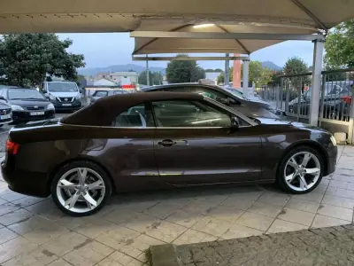 Audi A5 Cabrio 2011 - 16750 EUR, 270761 km - AUTO.MOTO.pt - 270761km - foto 5 de 28