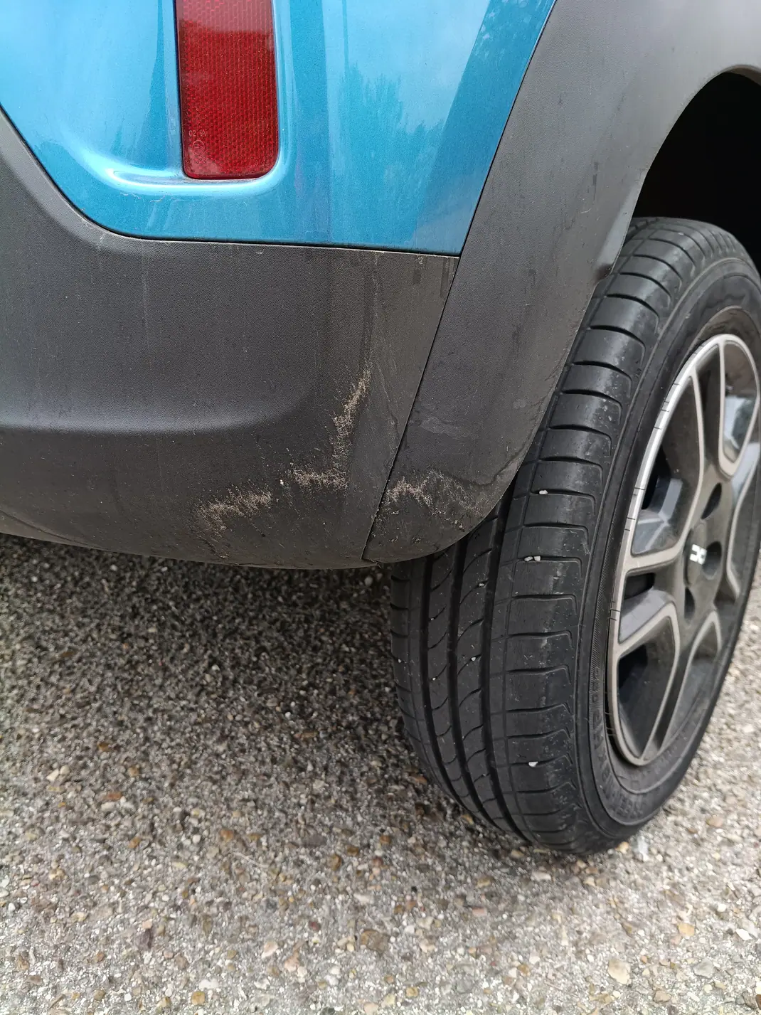 Dacia Spring 2023 - 12900 EUR, 38902 km - 38902km - foto 9 de 10
