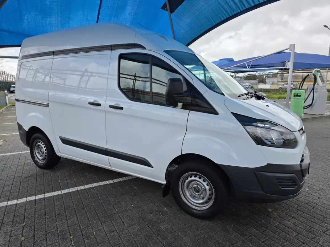 Ford Transit Custom 2015 - 13990 EUR, 148160 km - AUTO.MOTO.pt - 148160km - foto 8 de 19
