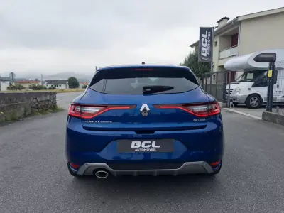 Renault Mégane 2018 - 15990 EUR, 117000 km - AUTO.MOTO.pt - 117000km - foto 6 de 48