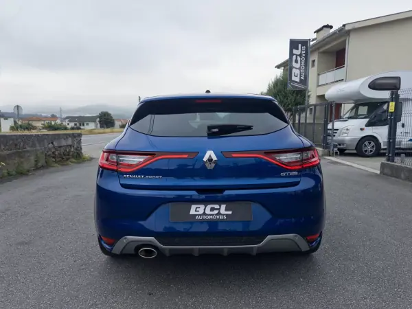 Renault Mégane 2018 - 15990 EUR, 117000 km - AUTO.MOTO.pt - 117000km - foto 6 de 48