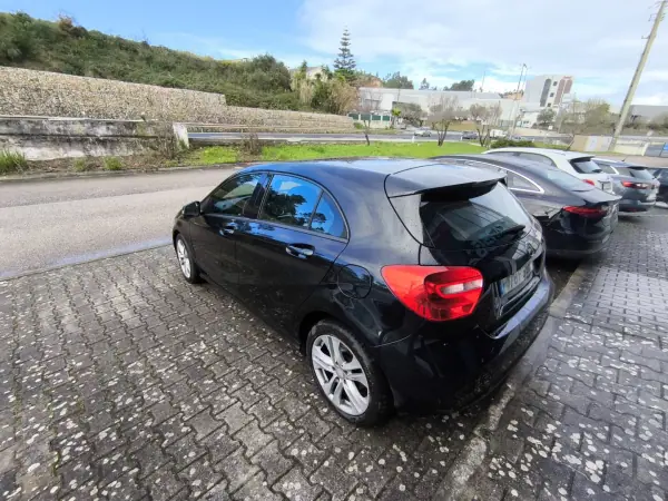 Mercedes-Benz A 180 2013 - 14900 EUR, 169000 km - AUTO.MOTO.pt - 169000km - foto 4 de 10