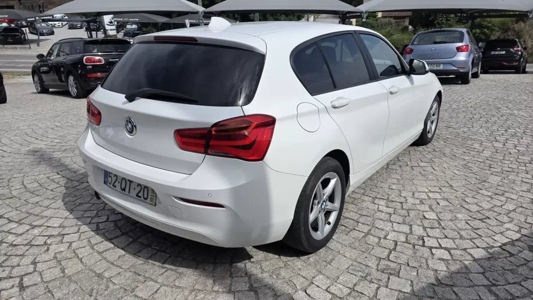 BMW 116 2016 - 16990 EUR, 176000 km - AUTO.MOTO.pt - 176000km - foto 5 de 9