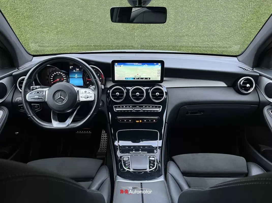 Mercedes-Benz GLC 300 2020 - 49900 EUR, 69000 km - AUTO.MOTO.pt - 69000km - foto 15 de 32