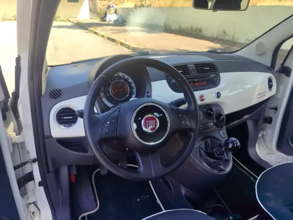 Fiat 500 2015 - 8950 EUR, 129888 km - AUTO.MOTO.pt - 129888km - foto 9 de 16