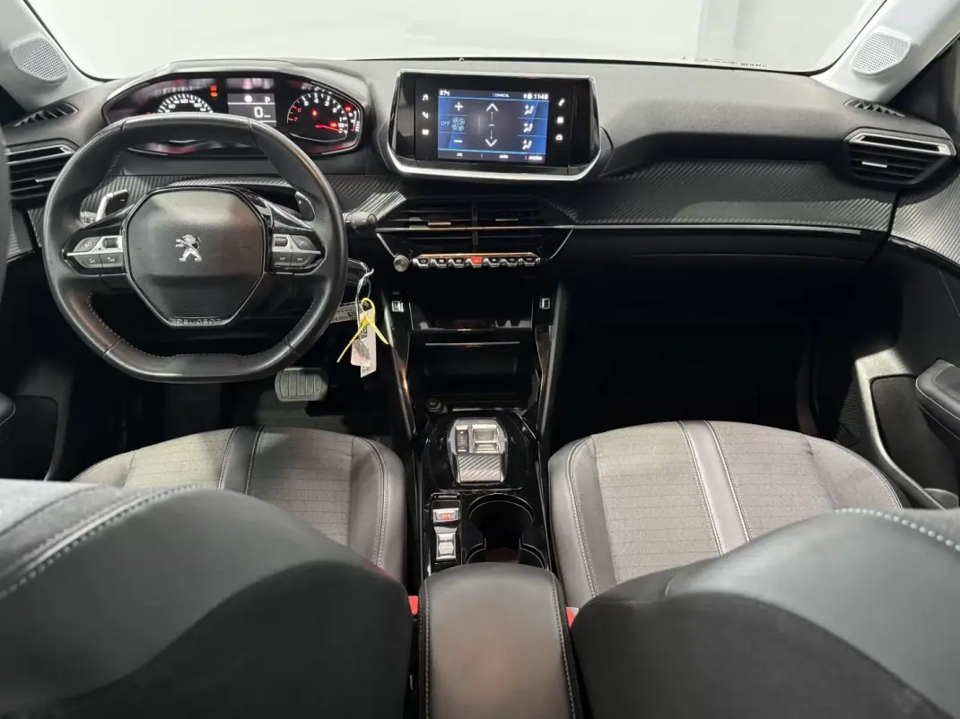 Peugeot 208 2023 - 16490 EUR, 98233 km - 98233km - foto 17 de 28