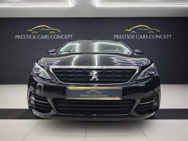Peugeot 308 2017 - 13950 EUR, 183610 km - AUTO.MOTO.pt - 183610km - foto 13 de 45