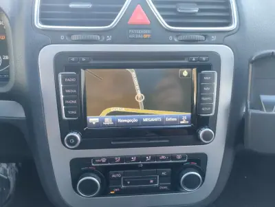 Volkswagen Scirocco 2011 - 10000 EUR, 215000 km - AUTO.MOTO.pt - 215000km - foto 24 de 30