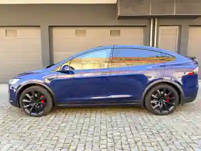 Tesla Model X 2018 - 36300 EUR, 176000 km - 176000km - foto 7 de 15