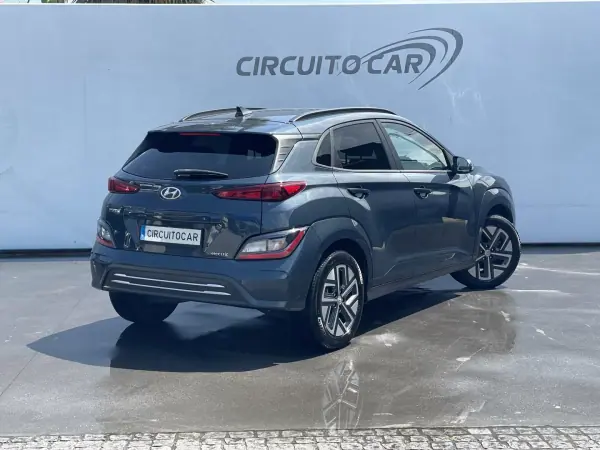 Hyundai Kauai 2022 - 18750 EUR, 67127 km - AUTO.MOTO.pt - 67127km - foto 2 de 32