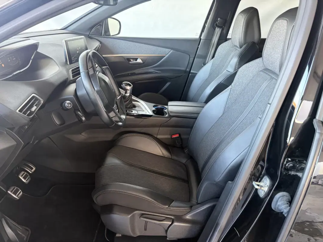 Peugeot 3008 2019 - 17990 EUR, 104352 km - AUTO.MOTO.pt - 104352km - foto 6 de 12