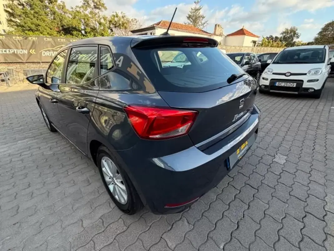 SEAT Ibiza 2022 - 12900 EUR, 90422 km - AUTO.MOTO.pt - 90422km - foto 8 de 11