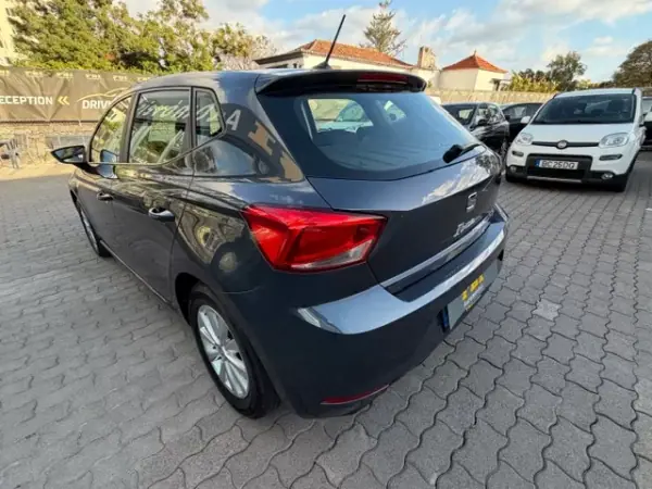 SEAT Ibiza 2022 - 12900 EUR, 90422 km - AUTO.MOTO.pt - 90422km - foto 8 de 11