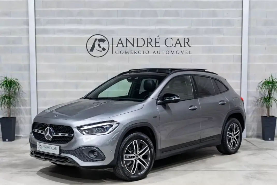 Mercedes-Benz GLA 250 2021 - 33950 EUR, 52396 km - AUTO.MOTO.pt - 52396km - foto 1 de 60