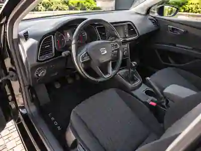 SEAT Leon ST 2015 - 6990 EUR, 247000 km - 247000km - foto 7 de 7