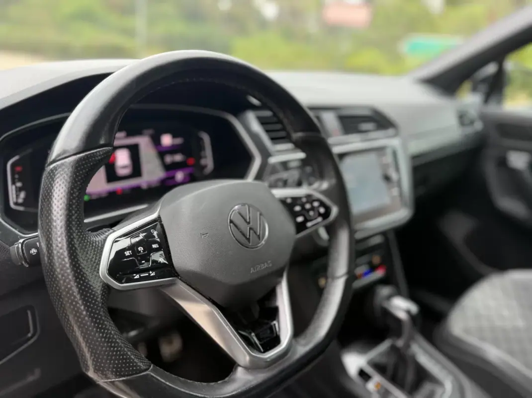Volkswagen Tiguan 2020 - 26999 EUR, 207000 km - AUTO.MOTO.pt - 207000km - foto 16 de 16