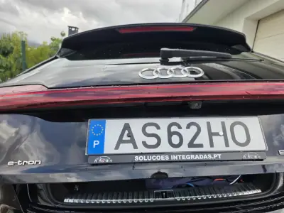 Audi e-tron 2022 - 31750 EUR, 115000 km - AUTO.MOTO.pt - 115000km - foto 36 de 73