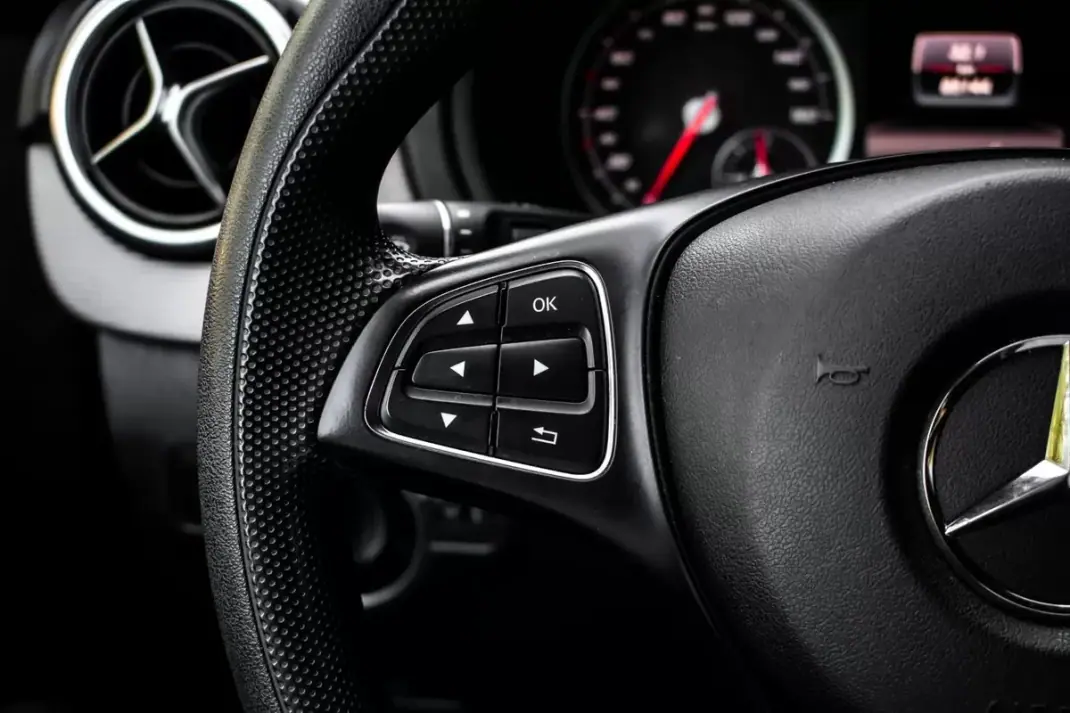 Mercedes-Benz B 250 2017 - 13990 EUR, 85144 km - AUTO.MOTO.pt - 85144km - foto 14 de 44