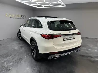 Mercedes-Benz GLC 300 2024 - 66500 EUR, 12000 km - AUTO.MOTO.pt - 12000km - foto 10 de 45