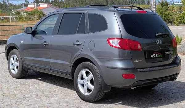 Hyundai Santa Fe 2007 - 5900 EUR, 298896 km - AUTO.MOTO.pt - 298896km - foto 10 de 23
