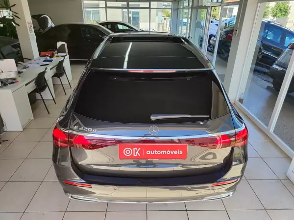 Mercedes-Benz E 220 2024 - 51500 EUR, 14600 km - AUTO.MOTO.pt - 14600km - foto 10 de 10