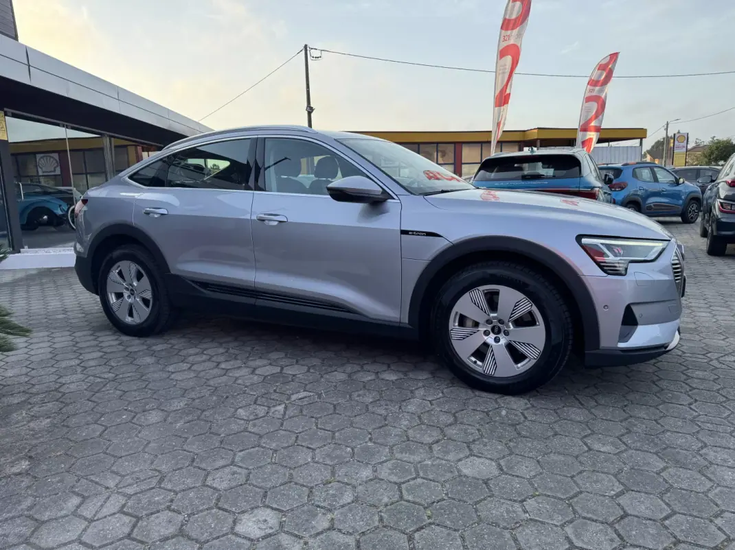 Audi e-tron Sportback 2020 - 28900 EUR, 102000 km - AUTO.MOTO.pt - 102000km - foto 5 de 54