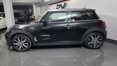 MINI 3 Portas 2022 - 22990 EUR, 19000 km - AUTO.MOTO.pt - 19000km - foto 2 de 37