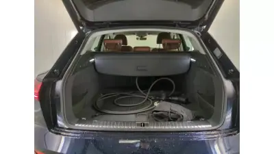 Audi Q8 e-Tron 2023 - 55000 EUR, 9800 km - AUTO.MOTO.pt - 9800km - foto 12 de 14