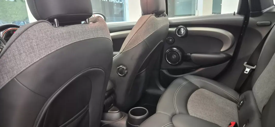 MINI One 2016 - 16990 EUR, 125000 km - AUTO.MOTO.pt - 125000km - foto 24 de 33