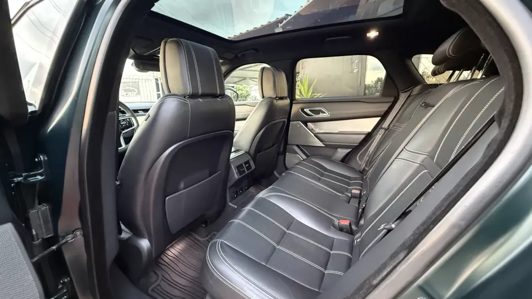 Land Rover Range Rover Velar 2021 - 63990 EUR, 70000 km - 70000km - foto 31 de 50