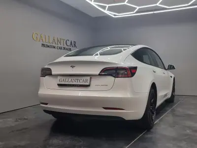 Tesla Model 3 2022 - 30800 EUR, 94100 km - 94100km - foto 10 de 15