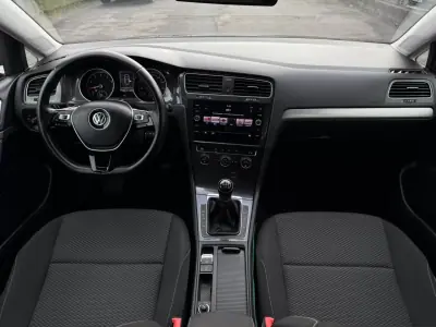 Volkswagen Golf 2019 - 15990 EUR, 95000 km - AUTO.MOTO.pt - 95000km - foto 13 de 27