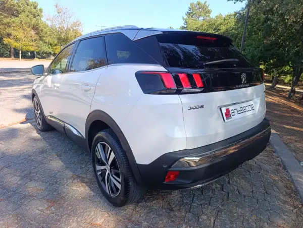 Peugeot 3008 2017 - 17250 EUR, 150000 km - AUTO.MOTO.pt - 150000km - foto 5 de 17