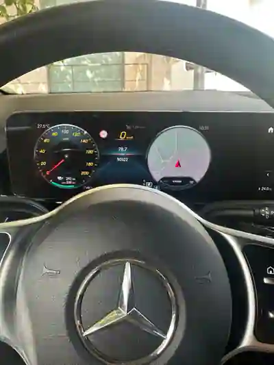 Mercedes-Benz EQA 2023 - 33000 EUR, 51000 km - 51000km - foto 13 de 13