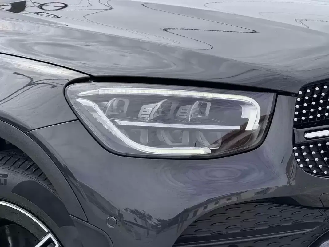 Mercedes-Benz GLC 300 2021 - 49499 EUR, 89500 km - AUTO.MOTO.pt - 89500km - foto 12 de 26
